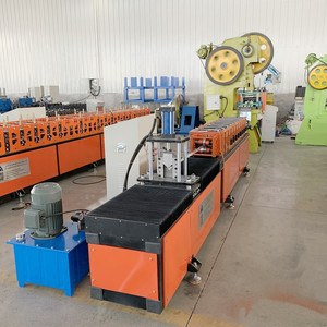 Goujon de cloison sèche en métal CUV et machines de canal de voie petit pain de fourrure de profil en V formant des machines - Product Image 2