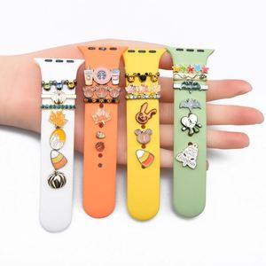 สายนาฬิกาข้อมือซิลิโคนแบบใหม่ สไตล์คริสต์มาส พร้อมจี้ตกแต่ง สำหรับนาฬิกา I <span class=keywords><strong>Watch</strong></span> - Product Image 3