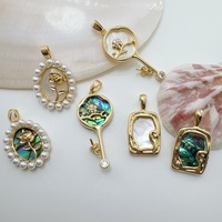 Pendentifs Clé Rose en Or 18K Rempli de Coquille d'Abalone Naturelle et Nacre Blanche HD1293 pour Fabrication de Bijoux Colliers et Bracelets DIY Style Baroque