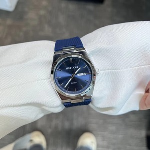 Reloj de Pulsera de Cuarzo para Hombre, de Silicona, Ultrafino, Impermeable, Deportivo, de Negocios, para Exteriores, con Doble Calendario, al por Mayor - Product Image 3