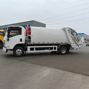 Camion Compacteur de Déchets 1SUZU KV600 9m³ à Prix Abordable - Camion de Collecte de Déchets Compressés - Product Image 3