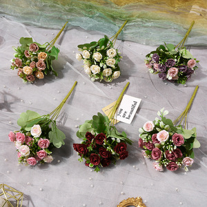 Bouquet de fleurs artificielles en soie Nordic Rose à 15 têtes pour mariage, décoration de la maison, salon, table à manger - Product Image 1
