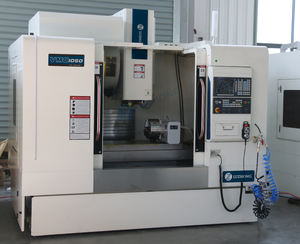 Vmc1060 चीन थोक ऑप्टिकल मशीन vmc 1060 उच्च गति bt40 ऊर्ध्वाधर cnc मशीनिंग केंद्र - Product Image 2