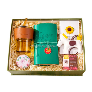Nuevo Regalo <span class=keywords><strong>para</strong></span> el Verano, Botella <span class=keywords><strong>de</strong></span> Vidrio / <span class=keywords><strong>Cuaderno</strong></span> / Jabón <span class=keywords><strong>de</strong></span> Rosas / Perfumado / <span class=keywords><strong>Cuaderno</strong></span> con Colgante <span class=keywords><strong>de</strong></span> Pony, Set <span class=keywords><strong>de</strong></span> Regalo, Recuerdos <span class=keywords><strong>de</strong></span> Boda - Product Image 2