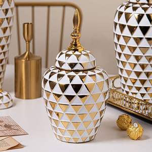 Jarrón de cerámica Simple de estilo nórdico, mesa de comedor decorativa de lujo de gama alta para sala de estar, tarro General alto, adorno para el hogar - Product Image 3