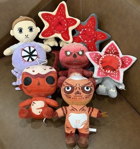 Nouveauté 2026, peluche super douce en coton PP, jouets en peluche <span class=keywords><strong>Stranger</strong></span> <span class=keywords><strong>Things</strong></span>, poupées, animaux en peluche, jouet pour enfants, cadeau - Product Image 1