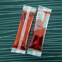 Machine de remplissage et d'emballage automatique verticale pour liquides, pâtes, crèmes, sauces, ketchup, shampooing, miel en sachets