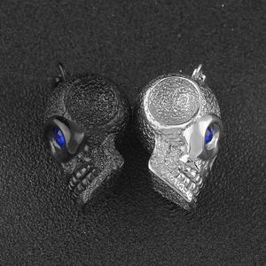 Collar con Colgante de Cabeza de Esqueleto con Cuentas Azules de Acero Inoxidable Chapado en Titanio para Hombre, Estilo Punk Cristiano - Product Image 6