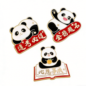 Nueva Llegada, Venta al por Mayor, Pin Esmaltado de Animal Barato, Diseño de Panda de Dibujos Animados en Blanco y Negro, Regalo para Niña y Niño, Pines Esmaltados de Solapa de Panda - Product Image 4