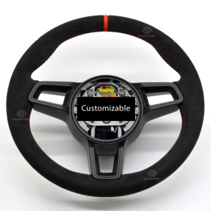 ワンランク上の運転体験を ポルシェステアリングホイール のプレミアム
