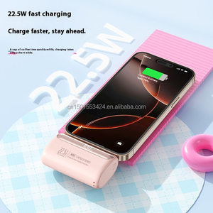 Mini banque <span class=keywords><strong>de</strong></span> puissance <span class=keywords><strong>de</strong></span> capsule 10000mah construite dans 2 prises rotatives affichage LED sortie USB-C PD 22.5W <span class=keywords><strong>chargeur</strong></span> d'urgence à charge rapide - Product Image 3