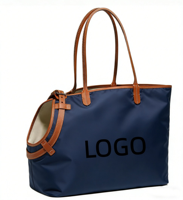 Sac de transport pour animaux de compagnie de luxe de haute qualité OEM, sac de voyage pour animaux de compagnie en nylon respirant personnalisé, sac à main élégant résistant à l'eau pour animaux de compagnie