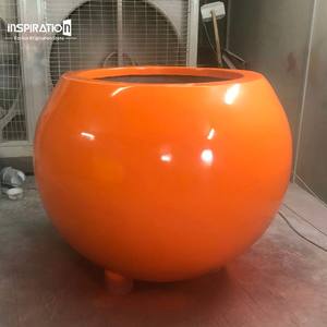 <span class=keywords><strong>Maceta</strong></span> de Fibra de Vidrio Extra Grande <span class=keywords><strong>Pintada</strong></span> a Color Personalizada para Uso Comercial - Product Image 6