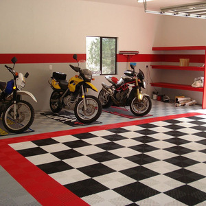 Dalles de <span class=keywords><strong>sol</strong></span> de garage, design en damier <span class=keywords><strong>noir</strong></span> <span class=keywords><strong>et</strong></span> <span class=keywords><strong>blanc</strong></span>, tapis de <span class=keywords><strong>sol</strong></span> pour lavage de voiture, dalles en plastique à emboîtement, atelier de détail automobile - Product Image 4