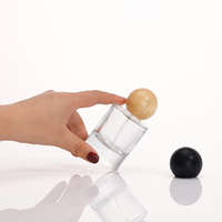 Flacons de parfum en verre 30ml 50ml cylindriques avec pompe pulvérisatrice, logo sérigraphié, boîte personnalisée couleur, transparents, pour usage cosmétique, non faciles à ouvrir