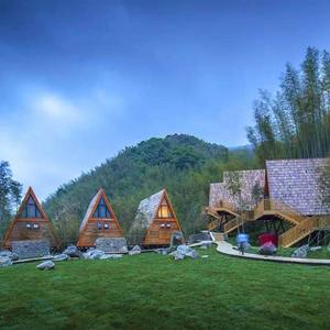 Kit Prefabbricato per Casa di Vacanza in Legno a Forma di A Nuovo Stile Triangolare Resort Casa sull'Albero per <span class=keywords><strong>Vacanze</strong></span> - Product Image 2