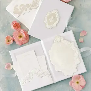 Cartes d'invitation de mariage en feuille d'argent de luxe à couverture rigide de conception Simple pliable avec poche