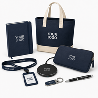 Ensemble cadeau promotionnel personnalisé avec polo, sac à dos, gobelet, carnet et accessoires pour les cadeaux d'entreprise, les campagnes de distribution