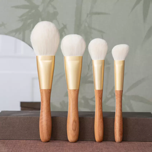 4pcs Goat Synthetic Hair Makeup Brush Set Sandalwood Handle Travel Fan Powder <b>Blush</b> Contour Highlight Face Cosmetic Brushes Kit - Product Image 3