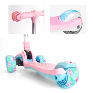 Trottinette à pédales pour enfants de 3 à 12 ans, hauteur réglable, options de couleurs rouge, bleu, noir - Product Image 3