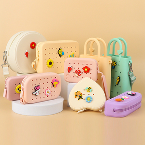 Bán buôn Silicone tự làm bãi biển túi nhỏ bogg Túi Silicone trang điểm bàn chải túi trái tim đồng xu Ví Silicone bút chì trường hợp - Product Image 1