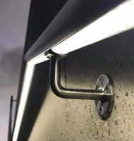 Rampe d'escalier en acier inoxydable personnalisée à faible MOQ avec éclairage LED intégré et projecteur pour balustrade