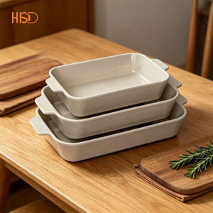 Ensemble moderne et minimaliste de 3 plats rectangulaires en céramique avec poignées, résistants au four et au lave-vaisselle, pour la cuisson - Product Image 1