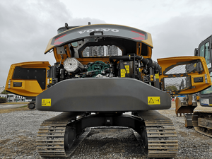 Excavatrice Volvo ec75d robuste et fiable Les petites pelles sur chenilles sont disponibles à bas prix - Product Image 3