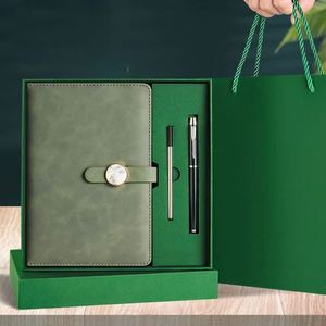 Set de Regalo Corporativo Personalizado 2027, Cuaderno de Cuero PU con Encuadernación Cosida y Bolígrafo, Set de Regalo Ejecutivo para Negocios y Festividades - Product Image 1