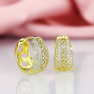 Orecchini a Cerchio di Lusso Placcati Oro con Micro Incastonatura di Diamanti, Gioielli Raffinati da Donna per Uso Quotidiano, Taglio Brillante Rotondo - Product Image 2