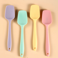 Venta al por mayor de espátula de goma de silicona de grado alimenticio pequeño modelo T resistente al calor mantequilla cocina pastel herramienta para hornear espátula fabricante de moldes