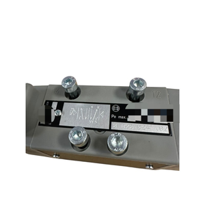 Neuf, original, avec garantie, offre spéciale, Plc <span class=keywords><strong>Bosh</strong></span> 0 820 024 102 Solenoid 1824210223 Contrôleur Plc - Product Image 2