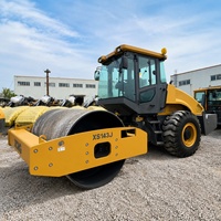 Fournisseur chinois de rouleaux compresseurs XS143J, prix du compresseur de sol de 14 tonnes avec moteur de 103 kW pour la construction de routes et de ponts