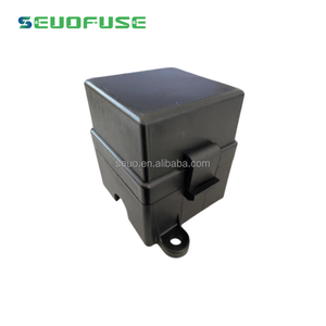 Bloque <span class=keywords><strong>de</strong></span> <span class=keywords><strong>fusibles</strong></span> <span class=keywords><strong>de</strong></span> 3 vías para barco, caravana, coche, camión, remolque, proyecto Solar, <span class=keywords><strong>caja</strong></span> <span class=keywords><strong>de</strong></span> <span class=keywords><strong>fusibles</strong></span> con relé - Product Image 2