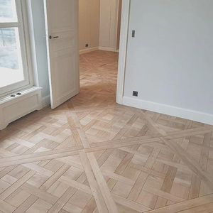 Parquet Versailles en noyer noir multicouche de 12 mm, antidérapant, silencieux, homologué CE Grade AB, non fini, pour projets commerciaux - Product Image 1