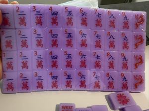 Jeu de Mahjong Américain en Acrylique Lavande Française Lucky Charms pour 4 Joueurs – Tuiles de Mahjong Thème Designer – Vente en Gros Usine – Précommande - Product Image 5