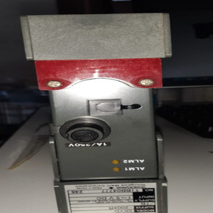 Nouveau <span class=keywords><strong>Skyd</strong></span> 200 R Unité d'alarme en stock dans l'entrepôt Contrôleur de programmation PLC - Product Image 1