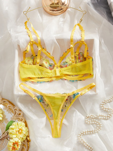 Ensemble de lingerie sexy pour femmes, transparent, brodé de fleurs, en maille, avec soutien-gorge à armatures et culotte en dentelle jaune - Product Image 4