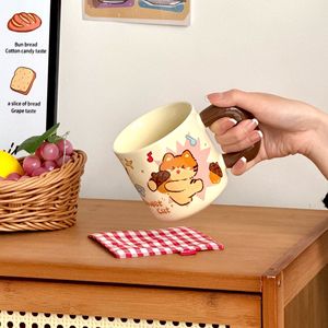Caneca de Cerâmica Cartoon Fofa Lelyi Prática com Tampa Copo de Bebida Doméstico Souvenir - Product Image 4