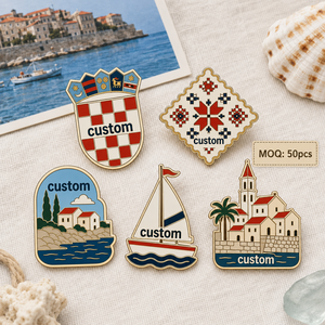 <span class=keywords><strong>En</strong></span> gros, Pin's de revers <span class=keywords><strong>en</strong></span> métal émaillé personnalisé, thème croate, motif dentelle tissée folklorique, souvenir de <span class=keywords><strong>voyage</strong></span> de la Côte Dalmatienne, <span class=keywords><strong>Croatie</strong></span> - Product Image 1