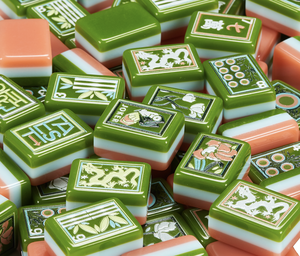 Apexplay <span class=keywords><strong>Mahjong</strong></span> américain sur mesure à 4 couches, tuiles en acrylique, 160 cartes, 4 joueurs, jeu portable de luxe élégant pour adultes, cadeau - Product Image 1