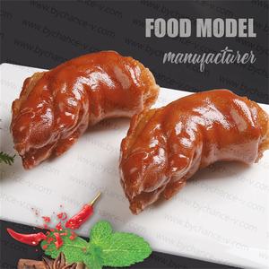 Restaurante receta marketing pantalla artificial rojo estofado cerdo trotón orejas de cerdo realista carne cocida réplica modelo - Product Image 1