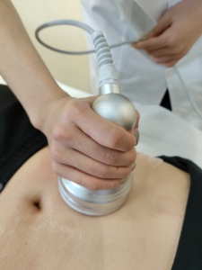 Máquina de Adelgazamiento 4 en 1 con Vacío, Radiofrecuencia, Cavitación y Láser, con Longitud de Onda de 650nm y 940nm, Vacío de 100KPa para Disolver Grasa y Reafirmar la Piel - Product Image 5