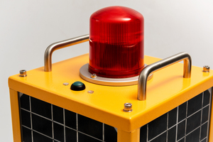 Luz de Obstrucción para Turbinas Eólicas, Funcionamiento del Anochecer al Amanecer y Fotocélula Automática, Luz de Aviación Solar Roja de Baja Intensidad FAA L810 - Product Image 4