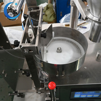 Machine de remplissage et de scellage entièrement automatique haute performance pour petites quantités, idéale pour les aliments, les produits chimiques, les films/sacs en plastique