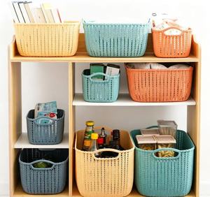 <span class=keywords><strong>Panier</strong></span> de rangement en <span class=keywords><strong>plastique</strong></span> imitation rotin avec poignée, bac organisateur pour bureau, articles divers, collations, salle de bain, <span class=keywords><strong>linge</strong></span>, vêtements, usage quotidien - Product Image 2