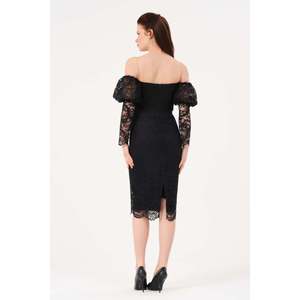 DANS Pull-over décontracté noir uni pour femme avec manches régulières et col rond pour un confort quotidien et une polyvalence optimale - Product Image 3
