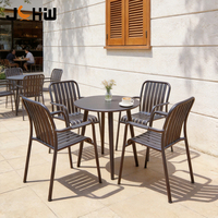 Ensemble de mobilier de patio extérieur en aluminium sur mesure de l'usine de Foshan, table et chaises pour café et restaurants.