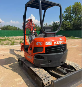 รถขุดขนาดเล็ก Kubota U30 มือสอง 3 ตัน นำเข้าจากญี่ปุ่น แบบ Zero Tail Swing เหมาะสำหรับงานจัดสวน - Product Image 1