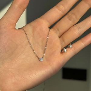 Collar con Colgante de Plata S925 con Diseño Clásico Dylam, Cadena de Eslabones, Círculo con Piedra Moissanita VVS1 Color D, para Mujer - Product Image 3